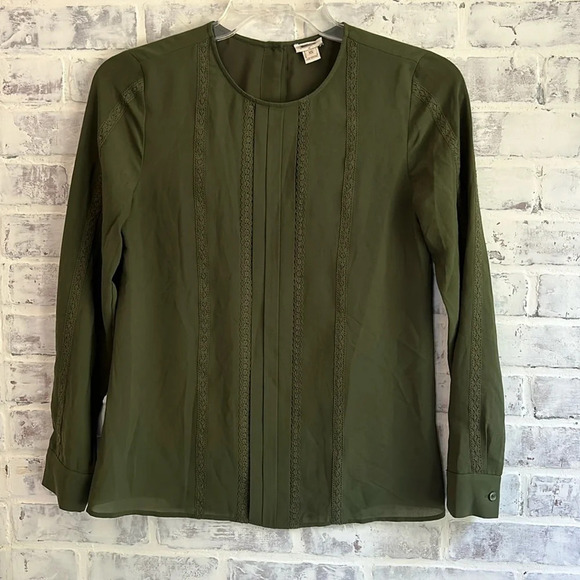J Crew Blouse Womens Size XS Green Long Sleeve Shirt Blouse Button Embroidery - Picture 1 of 6